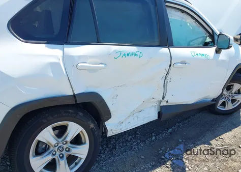 2020 Toyota Rav4 Xle из США, поврежденный, VIN 2T3P1RFV6LW136040